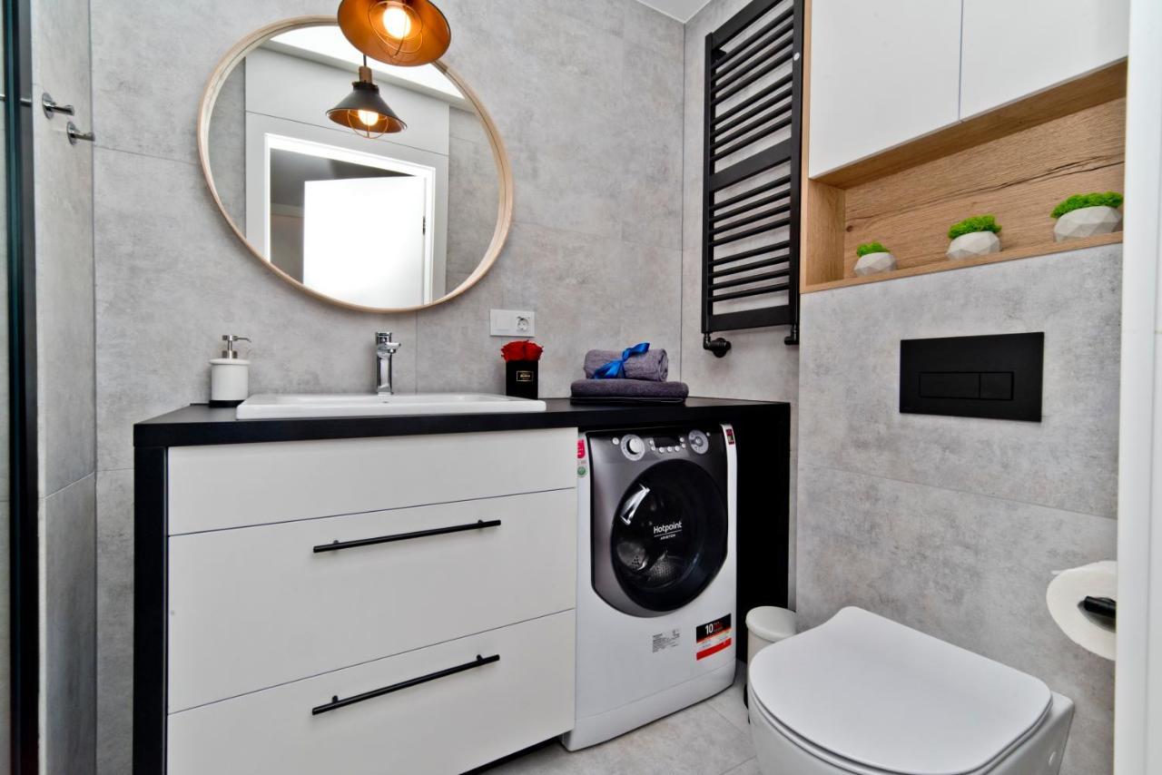 Blueapart Apartland Residence ヤスタルニャ エクステリア 写真