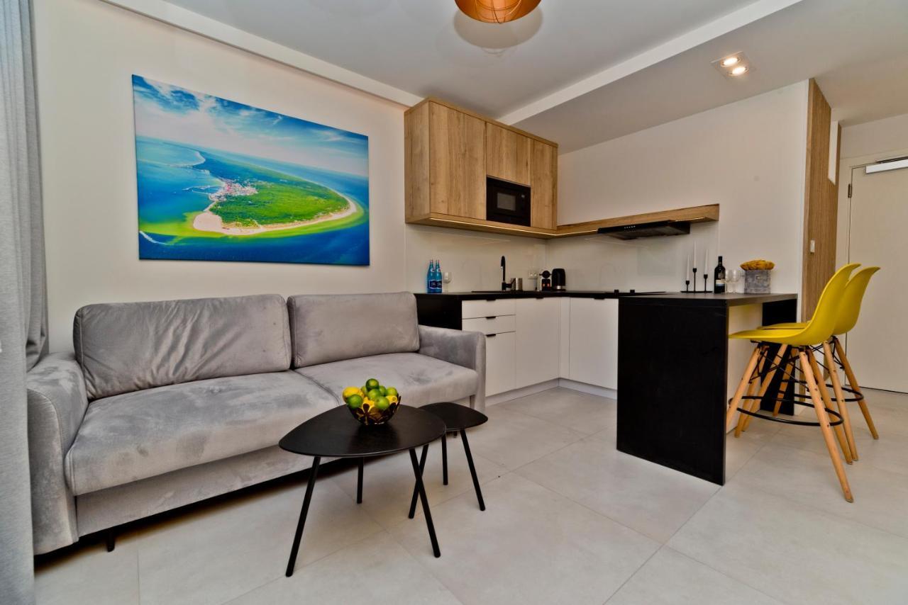 Blueapart Apartland Residence ヤスタルニャ エクステリア 写真