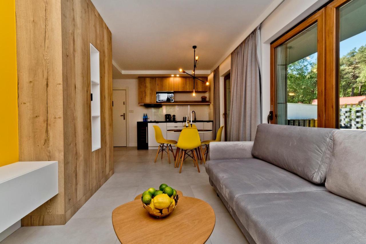Blueapart Apartland Residence ヤスタルニャ エクステリア 写真
